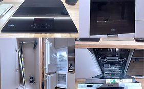 theApartments Limanowskiego
